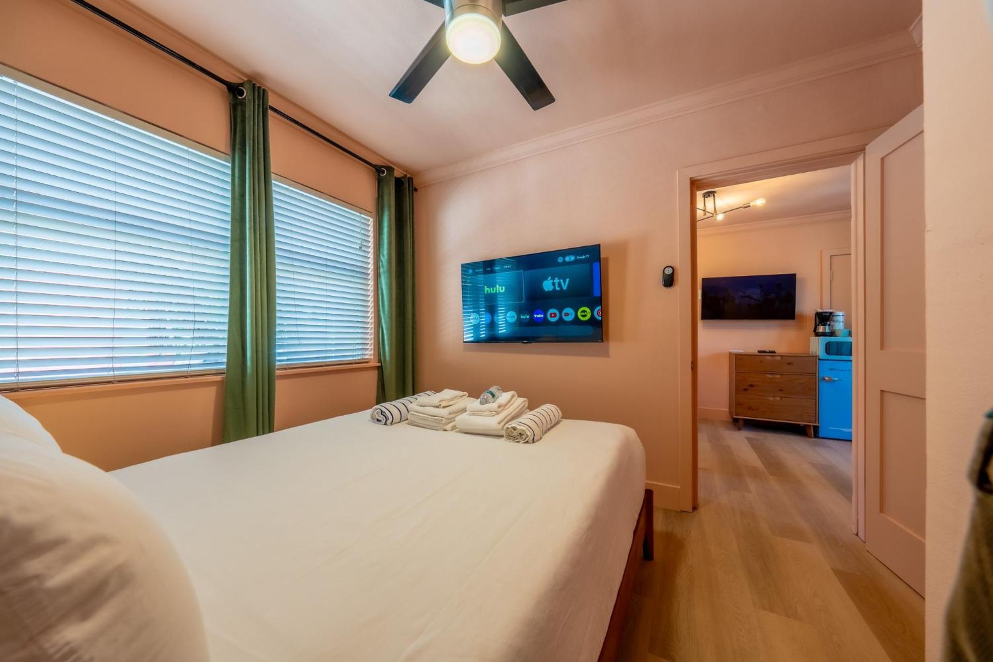 Monaco Vacation Rentals クリアウォーター・ビーチ エクステリア 写真