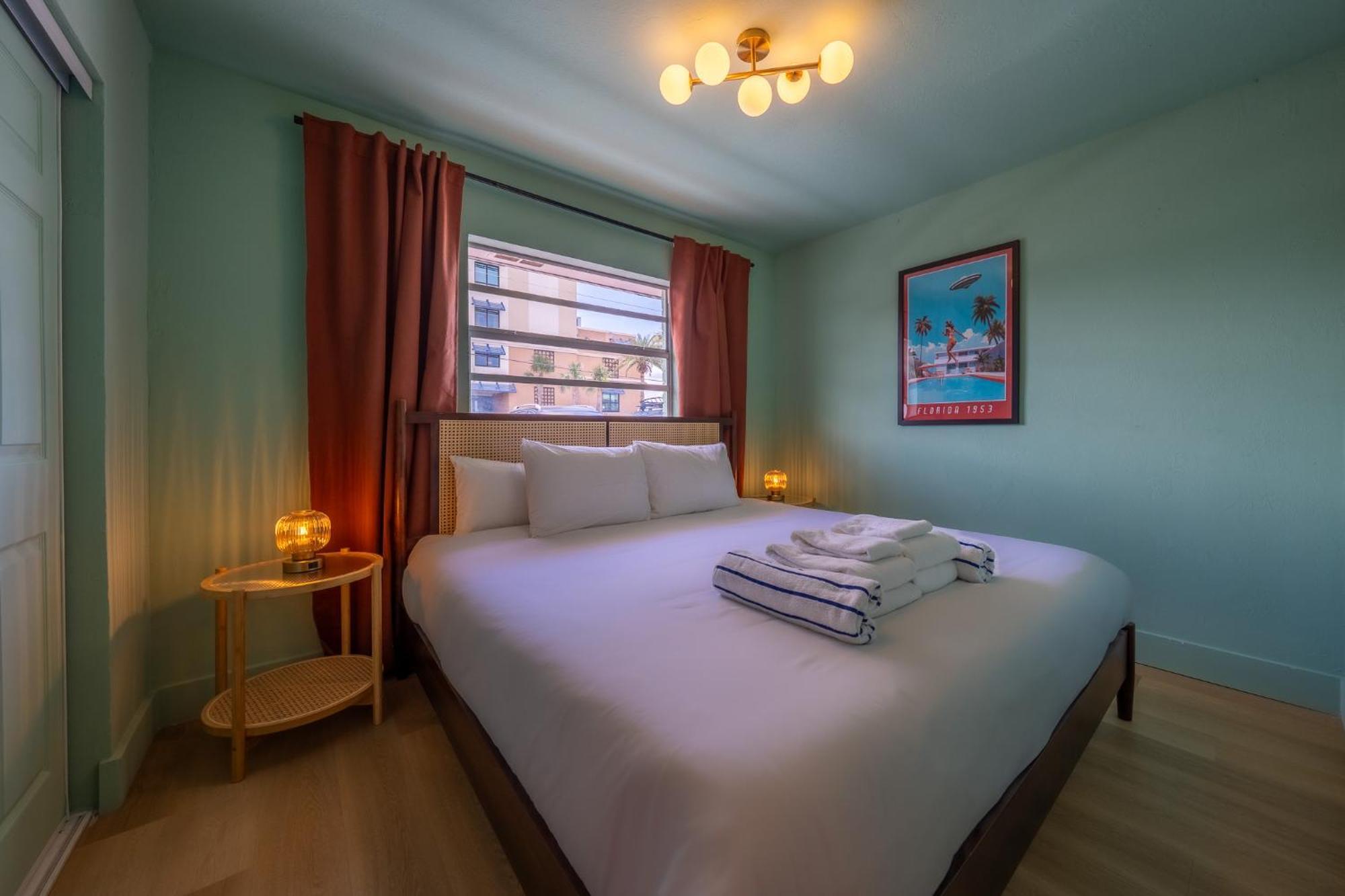 Monaco Vacation Rentals クリアウォーター・ビーチ エクステリア 写真